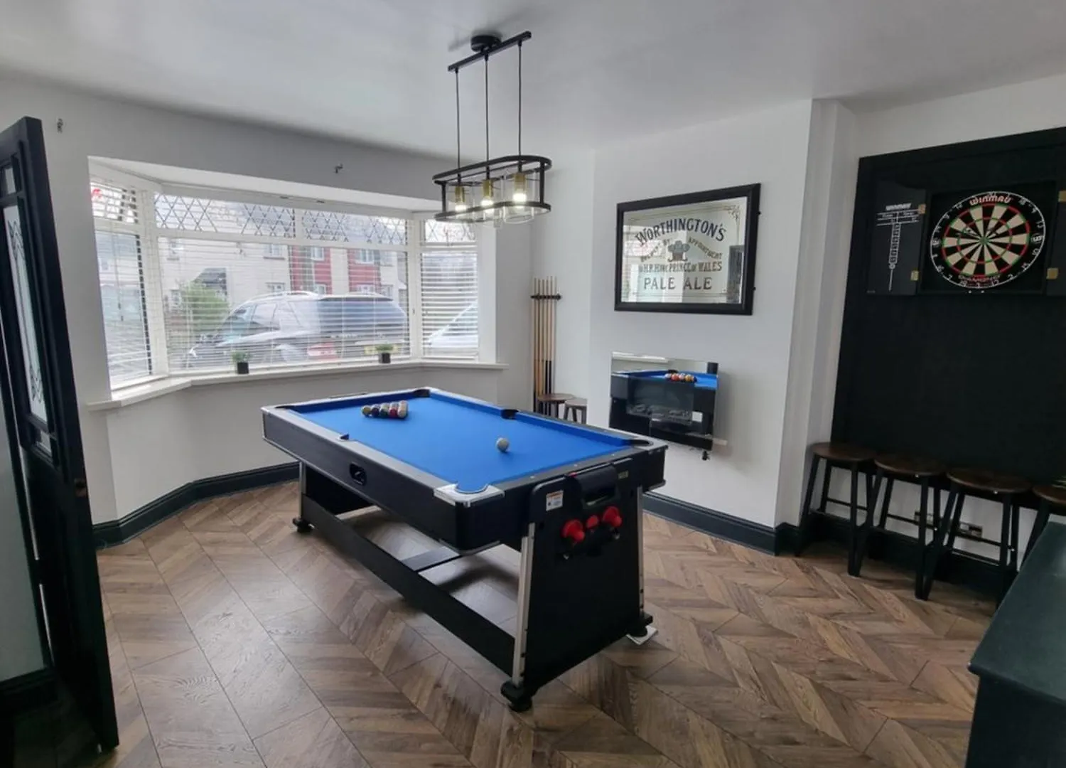Cardiff City Centre House - Sleeps 6 0*,