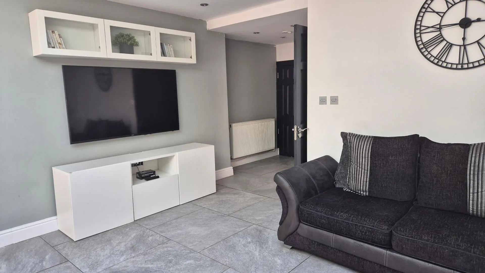 Cardiff City Centre House - Sleeps 6 Великобритания